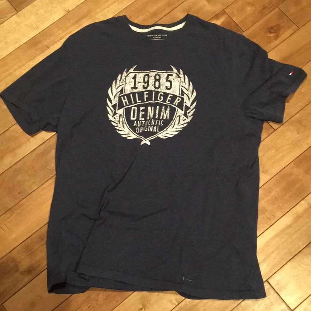 Embroidered Tommy Hilfiger Tee